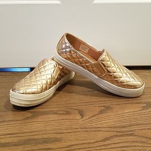 Skecher street shoes